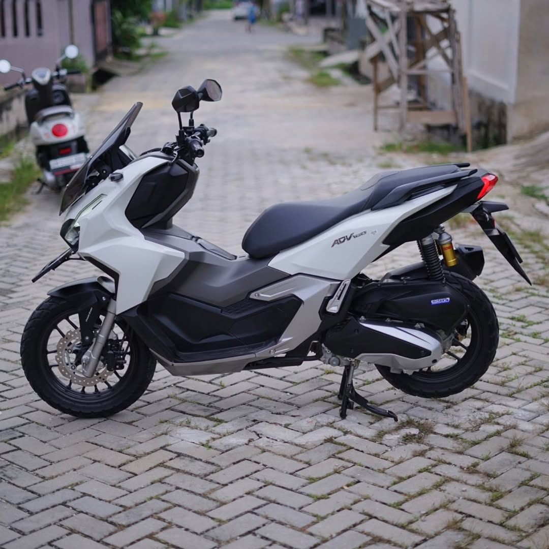 HONDA ADV 160 