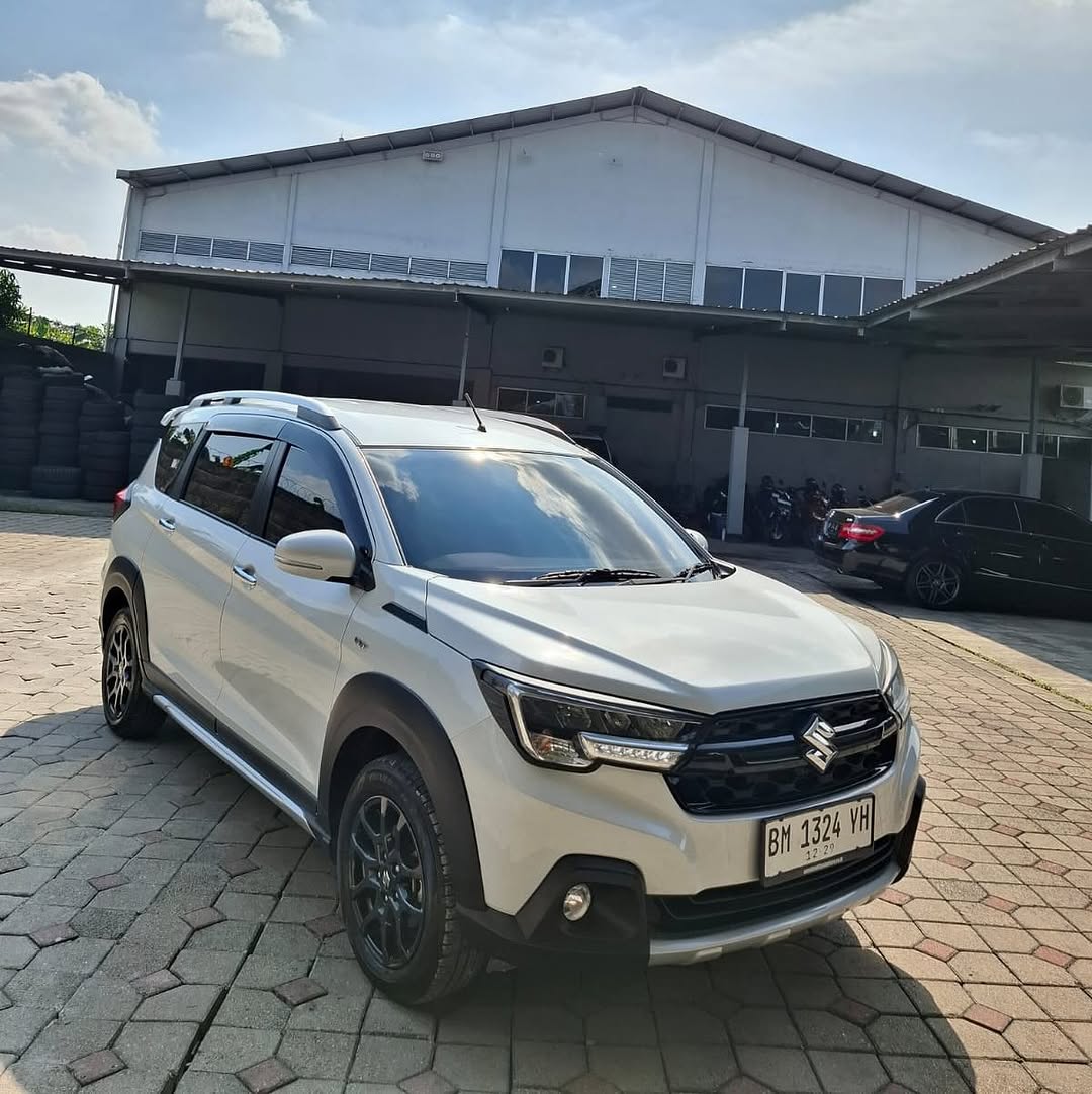 SUZUKI XL7 BETA HYBRID MT 