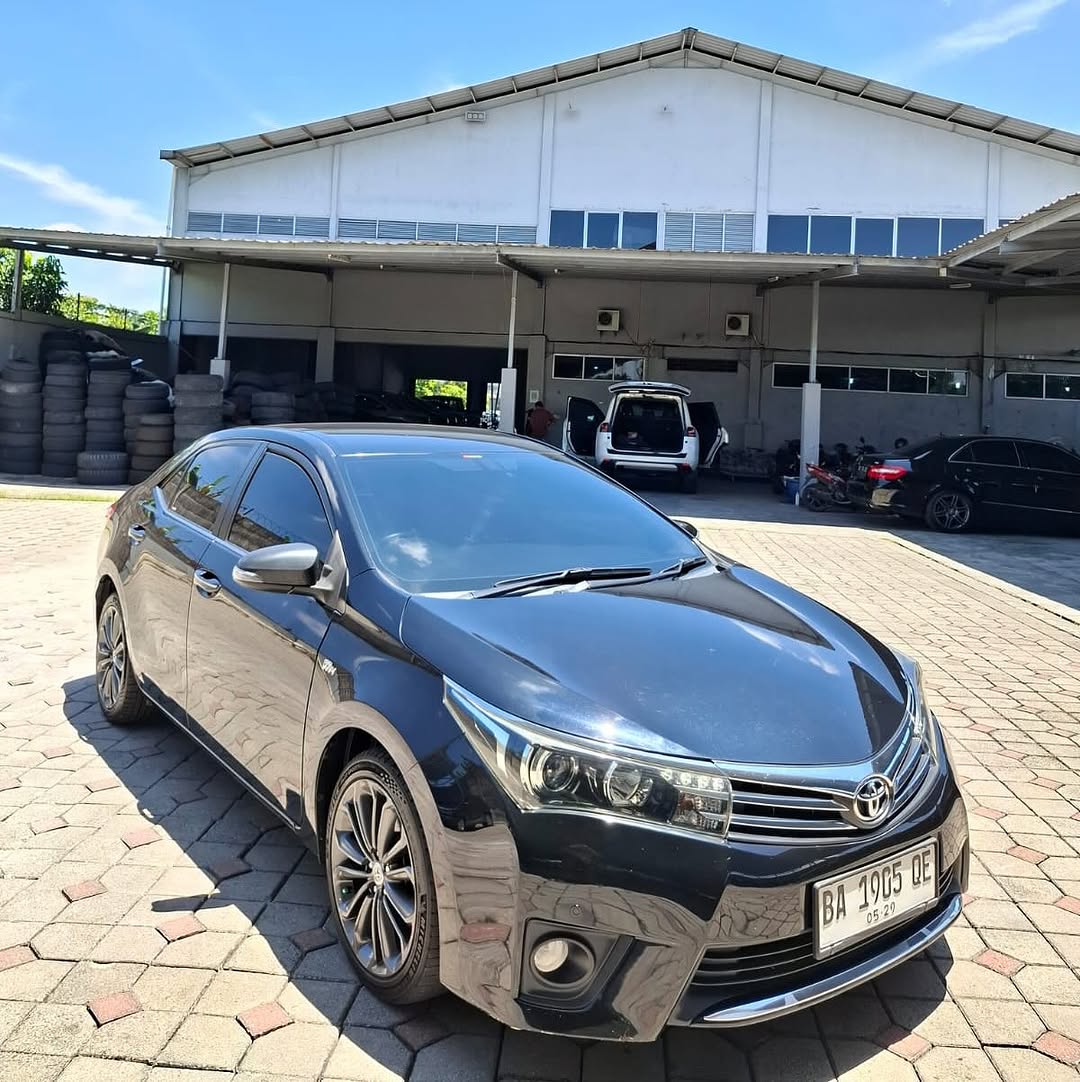 TOYOTA ATLIS 1.8 V AT 