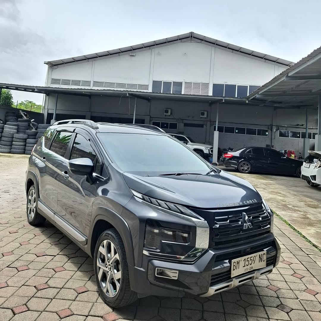 MITSUBISHI XPANDER CROSS CVT AT  