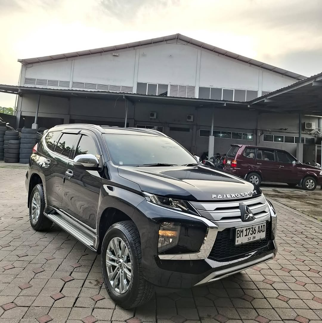 MITSUBISHI PAJERO EXCEED MT 