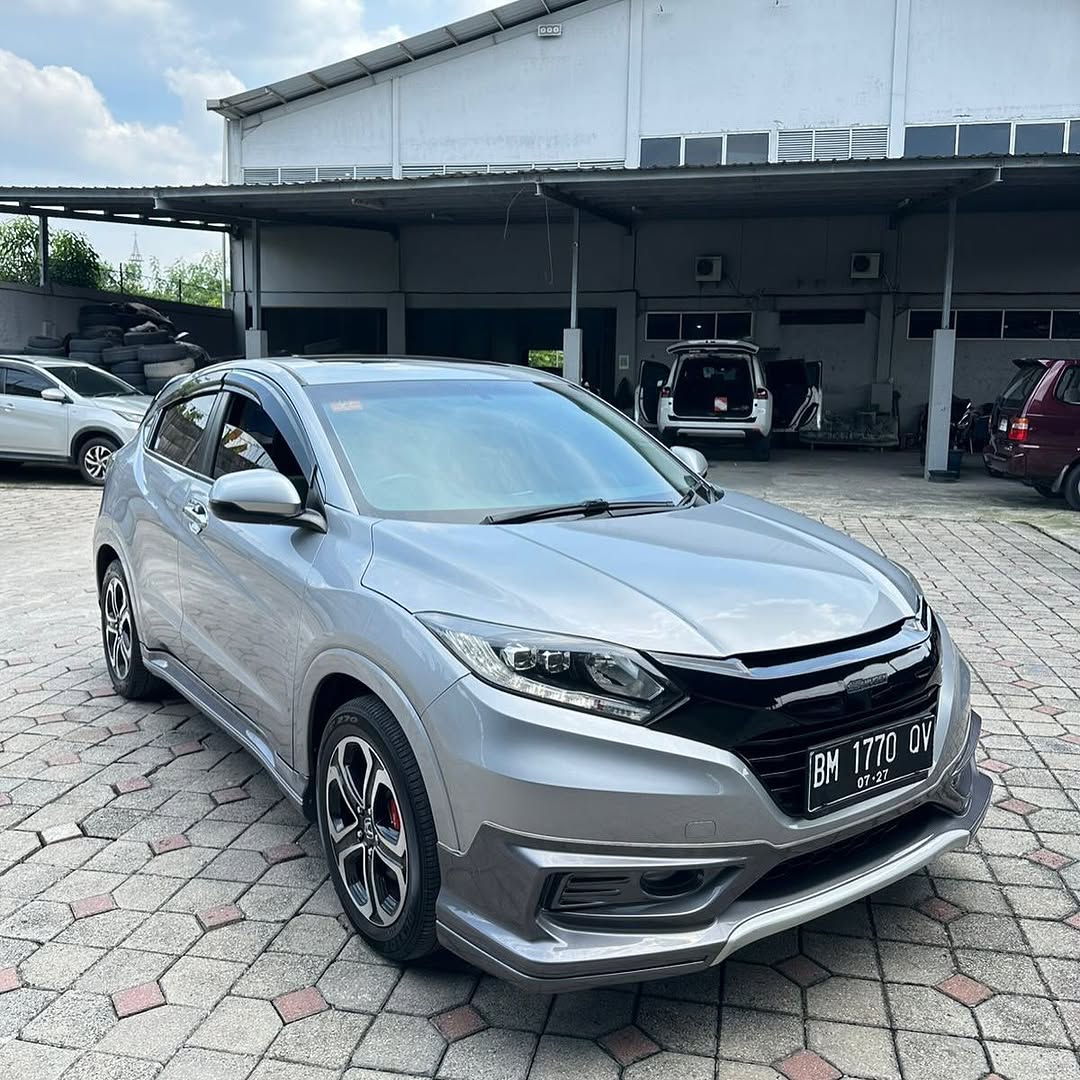 HONDA HRV 1.8 PRESTIGE CVT AT  