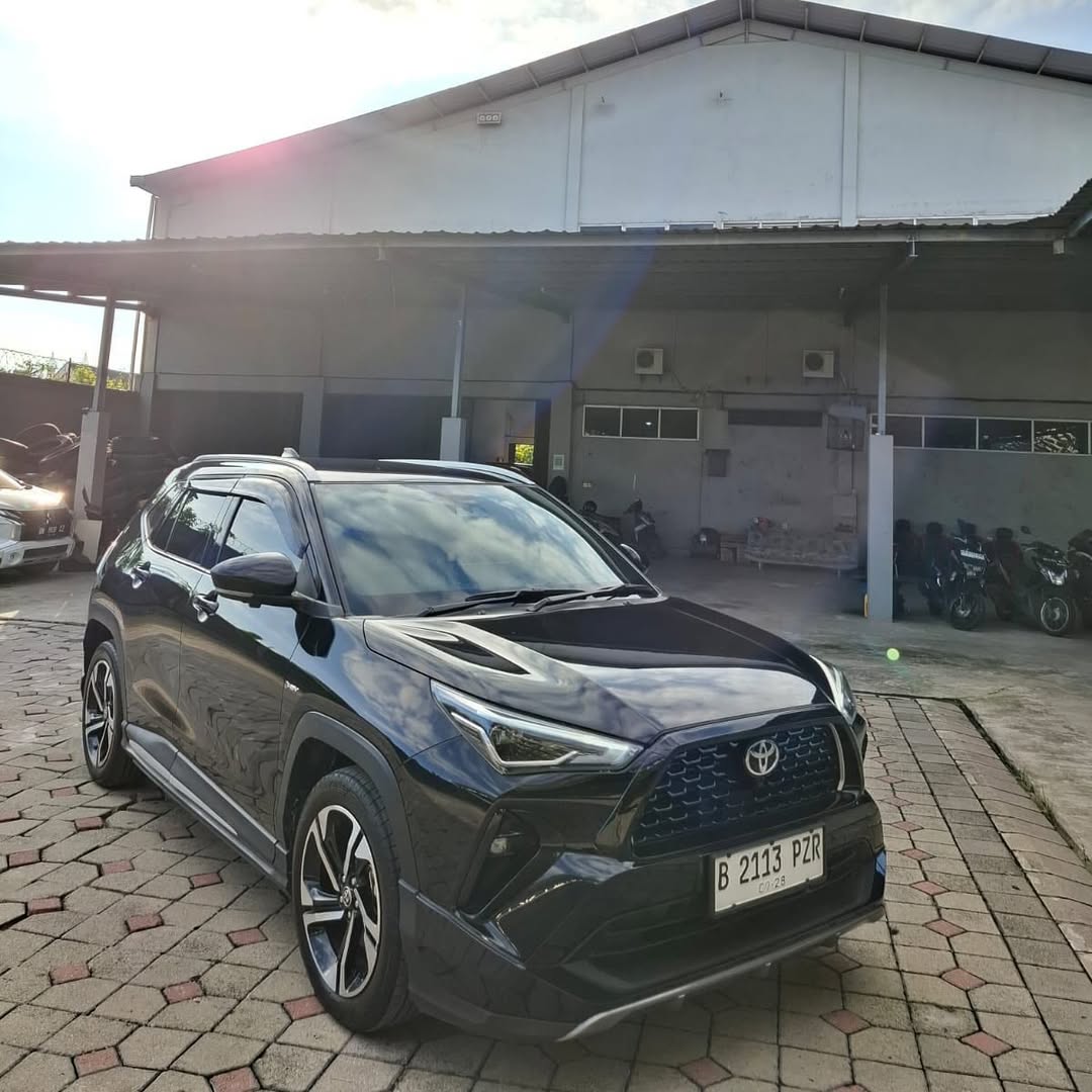 TOYOTA YARIS CROSS HYBRID AT Suv